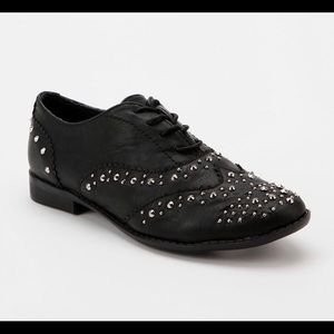 Wanted Ortley Black Studded Oxfords